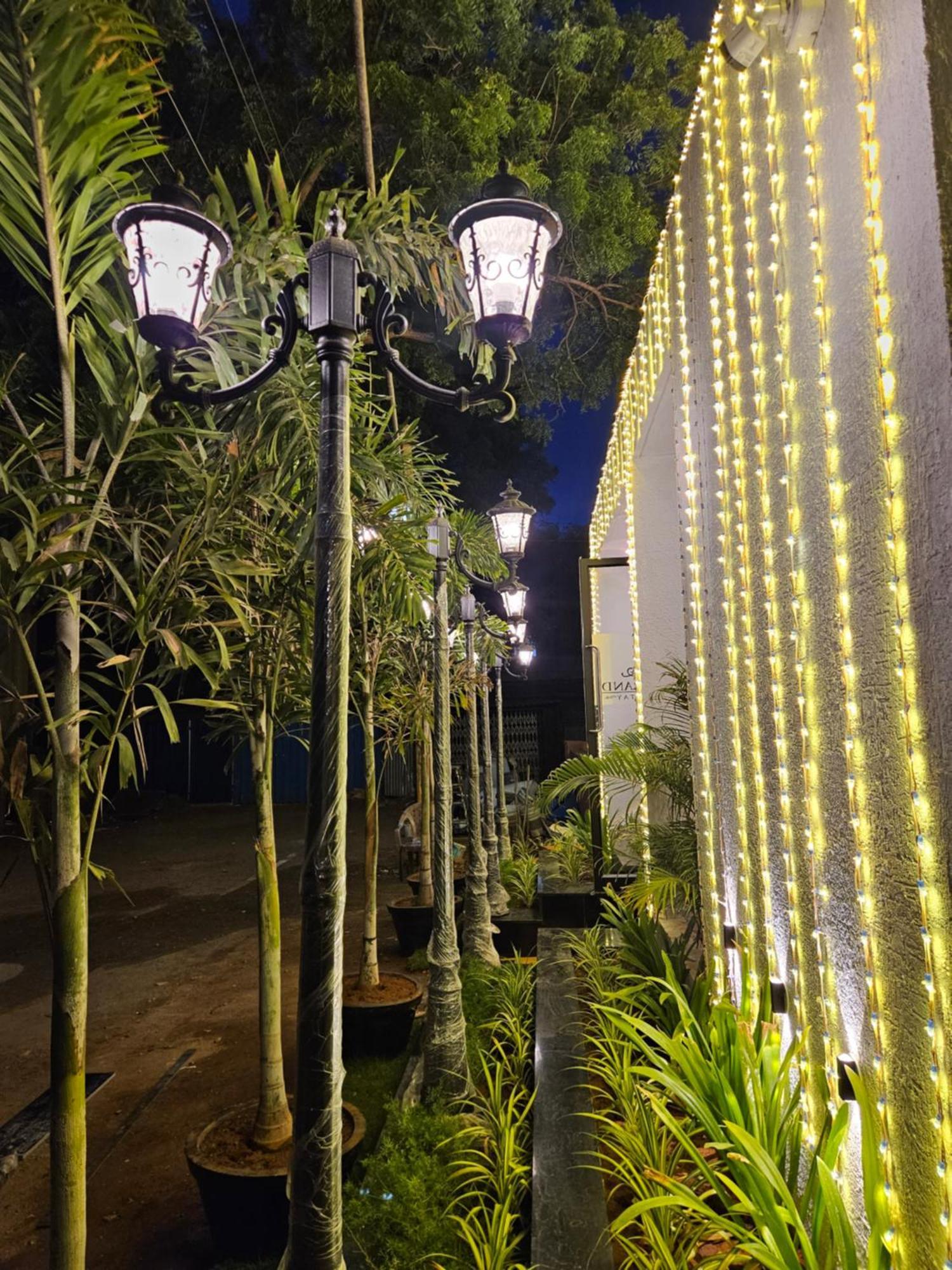 Hotel Pl Grand Karaikkudi Exteriör bild